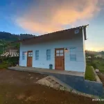 Awana Farmhouse Dieng