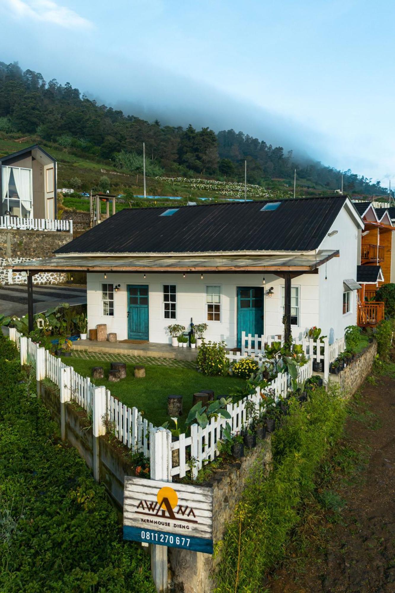 Menginap di pertanian Awana Dieng *